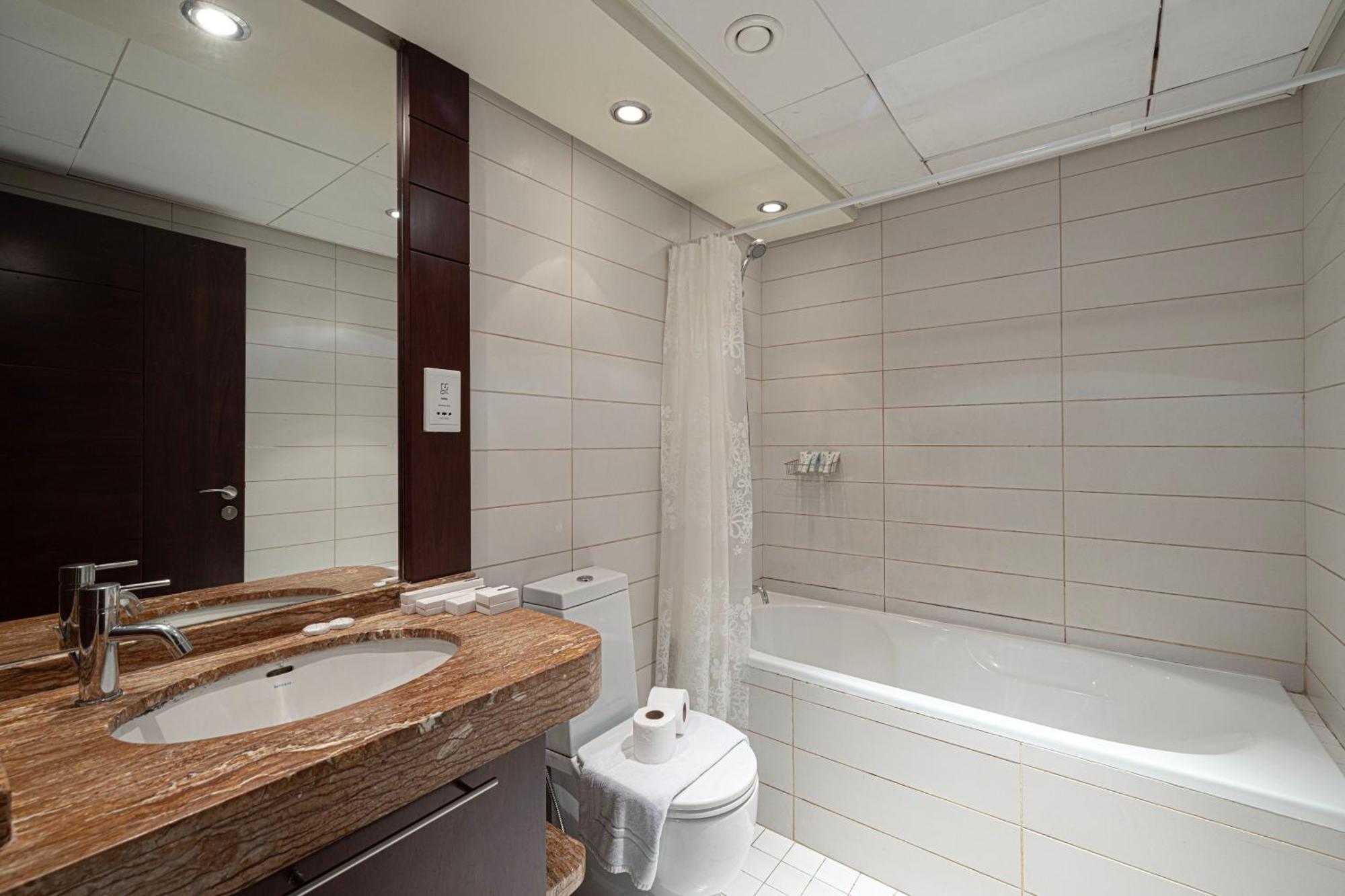 Luxury Near Burj Khalifa Apartment