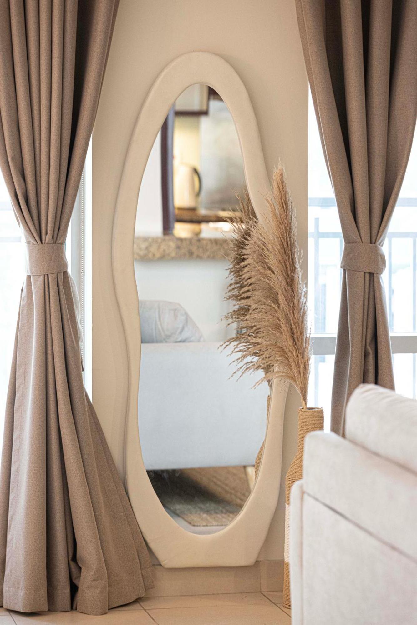 Apartment Luxury Near Burj Khalifa
